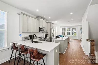 2305 Rozzelles Ferry Road, Charlotte, NC 28208 - Photo 9