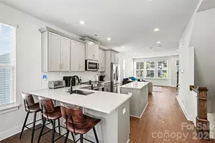 2305 Rozzelles Ferry Rd, Charlotte, NC 28208 - Photo 9