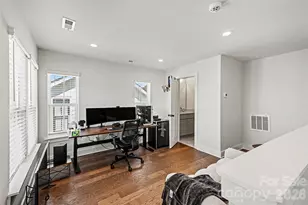 2305 Rozzelles Ferry Rd, Charlotte, NC 28208 - Photo 15