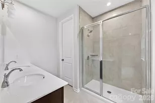 6021 Longar Ln, Charlotte, NC 28269 - Photo 19