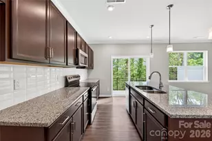 6021 Longar Ln, Charlotte, NC 28269 - Photo 11