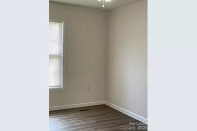 131 Island Terrace Road, Statesville, NC 28677 - Photo 9