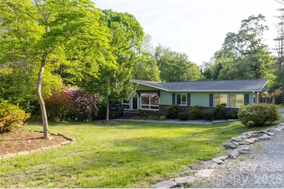 137 E Whisperwood Circle, Hendersonville, NC 28791 - Photo 3