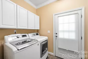394 Hummingbird Ln, Elk Park, NC 28622 - Photo 23