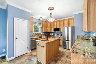 394 Hummingbird Lane, Elk Park, NC 28622 - Photo 13