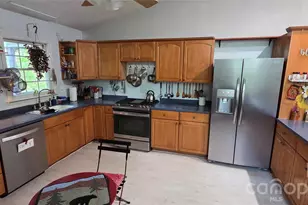 140 Elijah Hall Rd, Black Mountain, NC 28711 - Photo 23