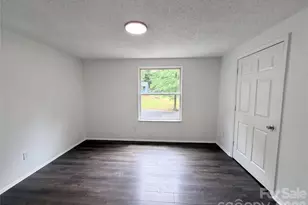 8435 Othello Pl, Charlotte, NC 28227 - Photo 7
