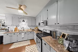 609 N 10th St, Bessemer City, NC 28016 - Photo 15