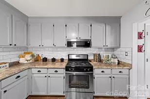 609 N 10th St, Bessemer City, NC 28016 - Photo 13