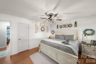 609 N 10th St, Bessemer City, NC 28016 - Photo 23