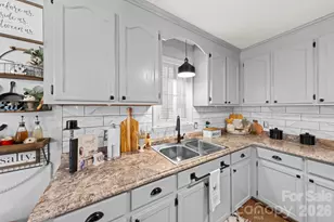 609 N 10th St, Bessemer City, NC 28016 - Photo 11