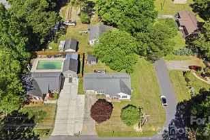 609 N 10th St, Bessemer City, NC 28016 - Photo 29