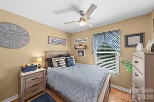 609 N 10th St, Bessemer City, NC 28016 - Photo 21