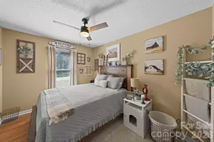 609 N 10th St, Bessemer City, NC 28016 - Photo 17