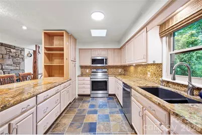 1483 Old Fort Road, Fairview, NC 28730 - Photo 5
