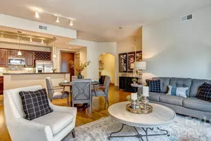 4300 Sharon Rd, Charlotte, NC 28211 - Photo 15
