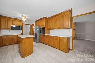 16301 Capps Rd, Charlotte, NC 28278 - Photo 9