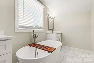 3816 Freedom Dr, Charlotte, NC 28208 - Photo 19