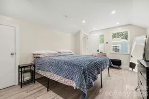 3816 Freedom Dr, Charlotte, NC 28208 - Photo 11