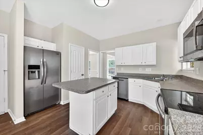 10303 Madison Park Drive, Charlotte, NC 28269 - Photo 17