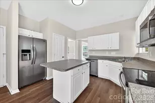 10303 Madison Park Dr, Charlotte, NC 28269 - Photo 17