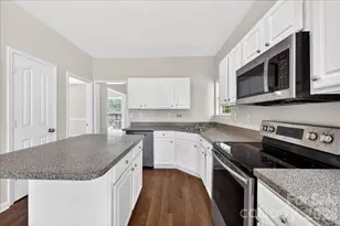 10303 Madison Park Dr, Charlotte, NC 28269 - Photo 15