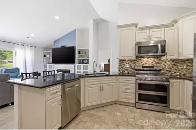 213 Blackberry Walk #48, Fort Mill, SC 29715 - Photo 9