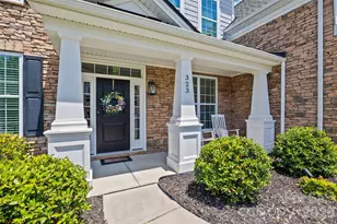 323 Forsythia Ln, Tega Cay, SC 29708 - Photo 3