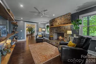 75 Mountain View Rd, Sylva, NC 28779 - Photo 9