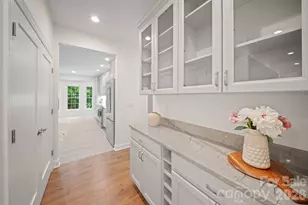 2508 Carriage Falls Ct, Hendersonville, NC 28791 - Photo 17