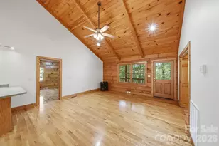 6220 Sunny Dr, Newland, NC 28657 - Photo 11