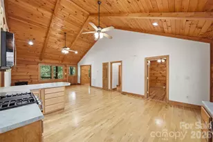 6220 Sunny Dr, Newland, NC 28657 - Photo 11