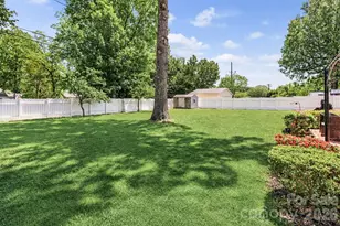 820 Woodland Rd, Statesville, NC 28677 - Photo 25