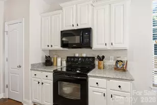 12928 Windy Lea Ln, Huntersville, NC 28078 - Photo 15
