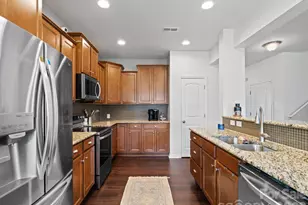3702 Wiegon Ln, Charlotte, NC 28216 - Photo 13