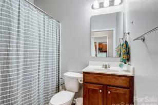 3702 Wiegon Ln, Charlotte, NC 28216 - Photo 33
