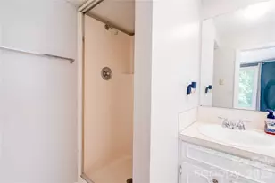111 Harbor Point Dr, Cherryville, NC 28021 - Photo 29