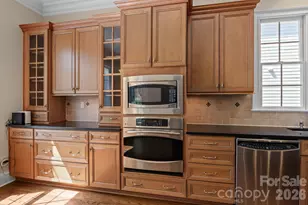 11938 Bradford Park Dr, Davidson, NC 28036 - Photo 15
