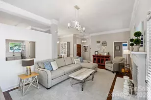 821 Mill Run Dr, Charlotte, NC 28209 - Photo 13