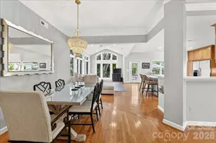 819 Mill Run Dr, Charlotte, NC 28209 - Photo 23