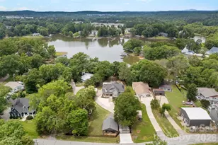 5555 Riverfront Rd, Lake Wylie, SC 29710 - Photo 3