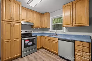 4800 Maplecrest Dr, Gastonia, NC 28056 - Photo 9