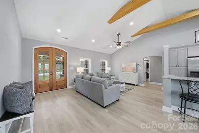 418 Huntington Woods Street SE, Lenoir, NC 28645 - Photo 5