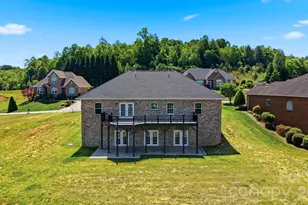 418 Huntington Woods Street SE, Lenoir, NC 28645 - Photo 27