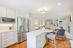 900 Greentree Dr, Charlotte, NC 28211 - Photo 13