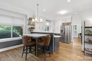 4417 Bridgewood Ln, Charlotte, NC 28226 - Photo 17