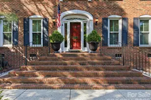 4417 Bridgewood Ln, Charlotte, NC 28226 - Photo 5