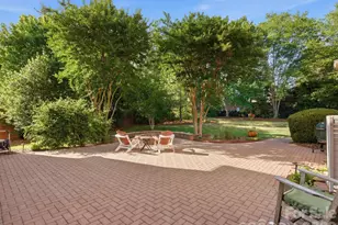 4417 Bridgewood Ln, Charlotte, NC 28226 - Photo 35
