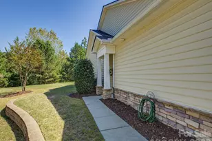 546 Pine Links Dr, Tega Cay, SC 29708 - Photo 3