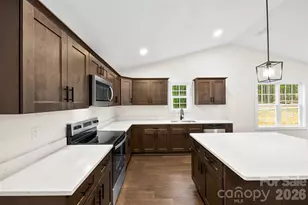 200 Knollwood Cir, Albemarle, NC 28001 - Photo 15